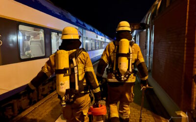 (83) FEU BAHN – Rauch aus Diesellok